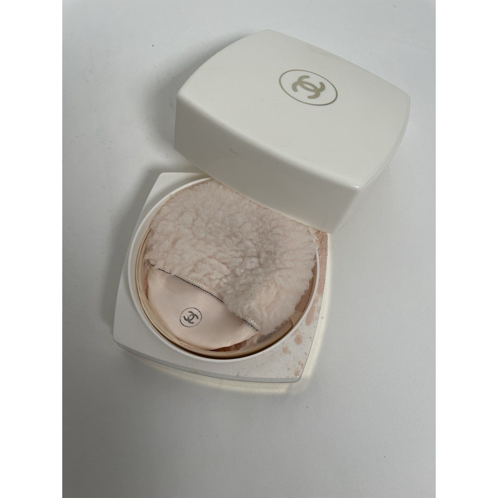 CHANEL LUXURY BATH POWDER No. 5 with Puff 3oz 85g Vintage PARIS/New York - Picture 2 of 4